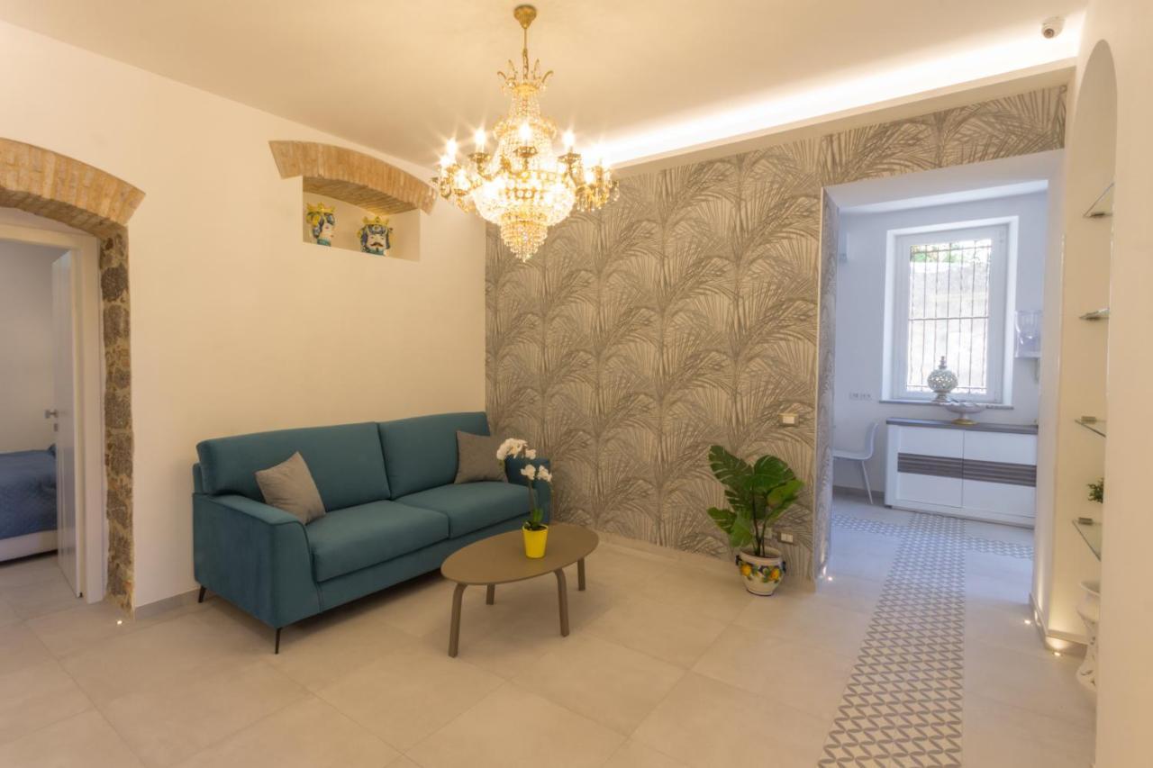 Villa Valverde Apartments E B&B Таормина Екстериор снимка