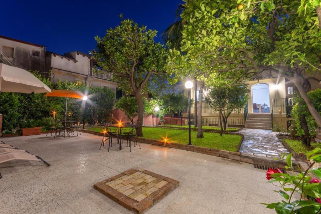 Villa Valverde Apartments E B&B Таормина Екстериор снимка